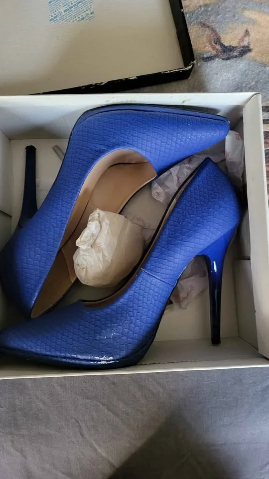 QUPID Rand Cobalt Blue Heels Size 9 image indicator(2)