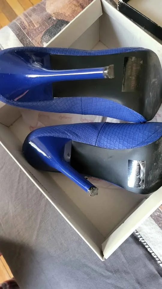 QUPID Rand Cobalt Blue Heels Size 9 image indicator(5)
