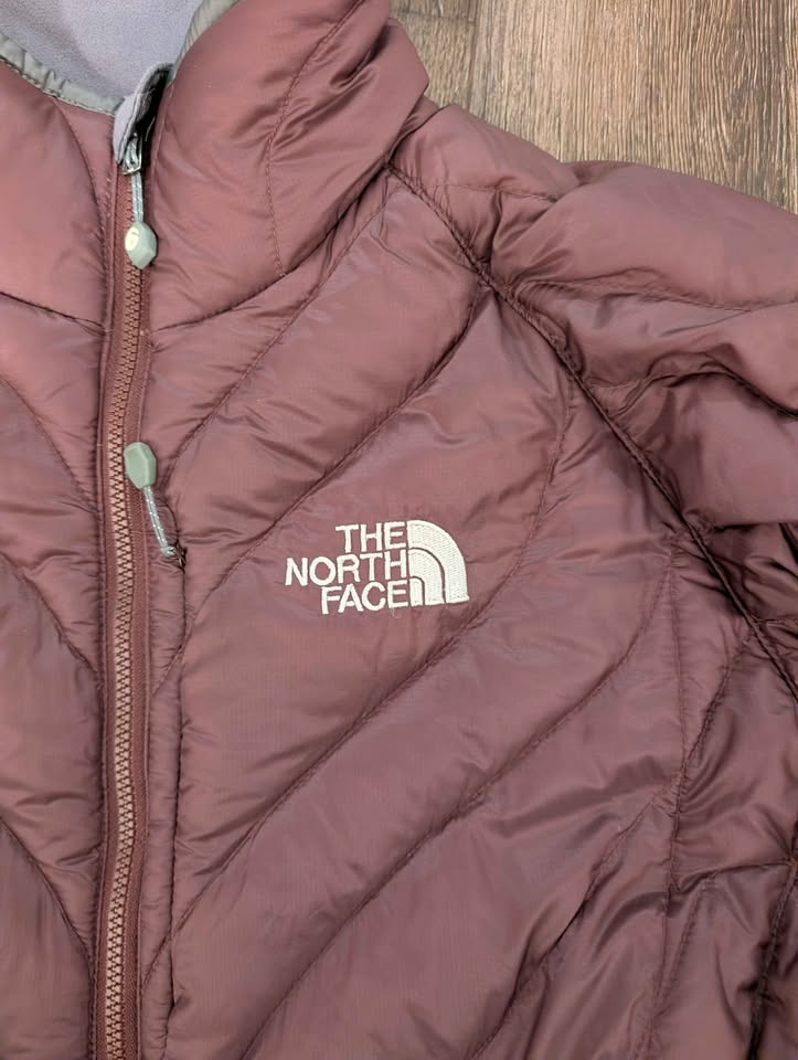 EUC women's The North Face puffer, size small - photo 2