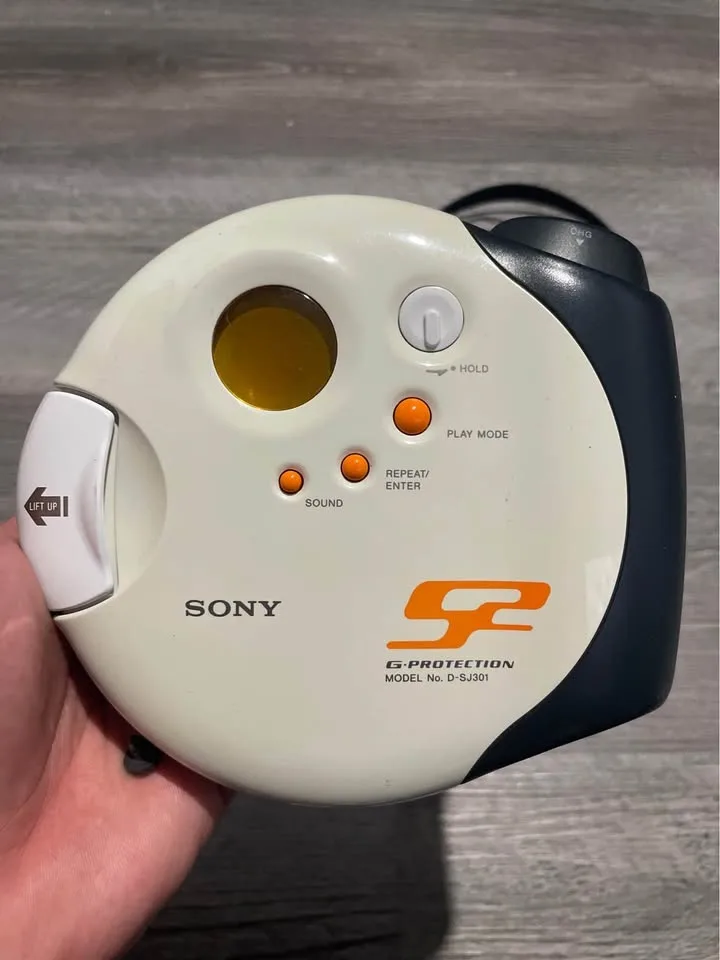 Sony Walkman D-SJ301 CD-R/RW Portable CD Player! image indicator(3)