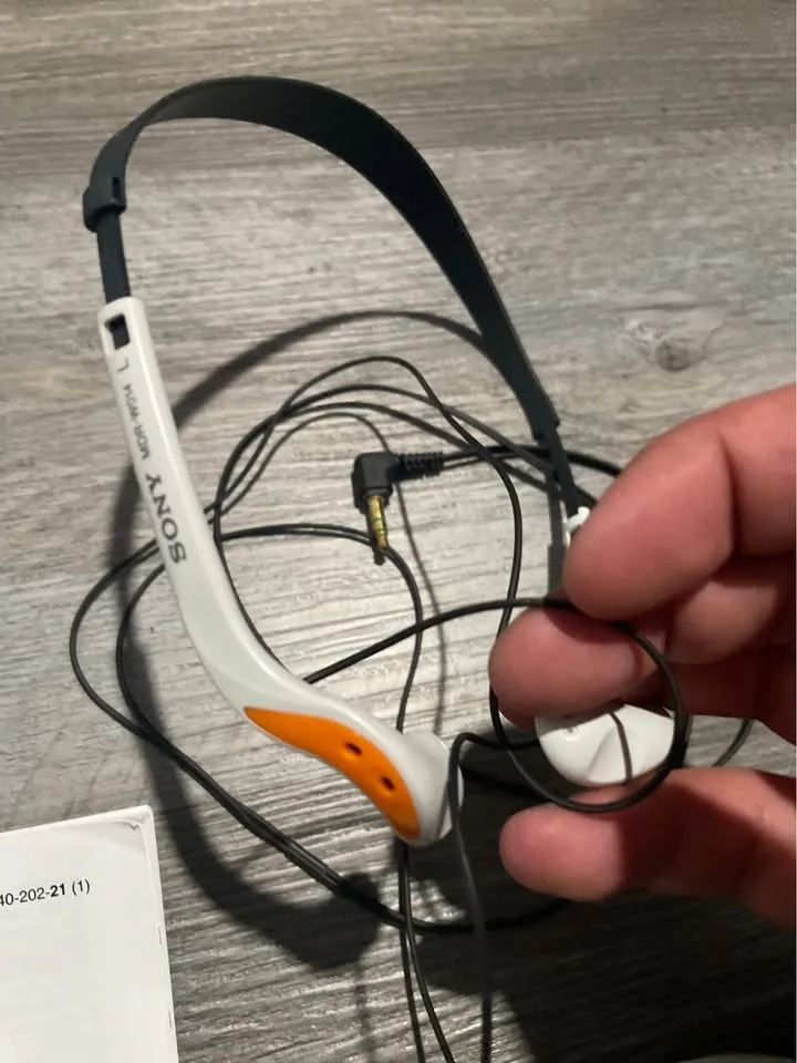 Sony Walkman D-SJ301 CD-R/RW Portable CD Player! image indicator(5)