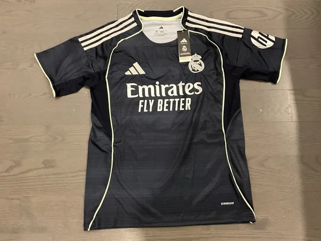 Real Madrid away Mbappe 9