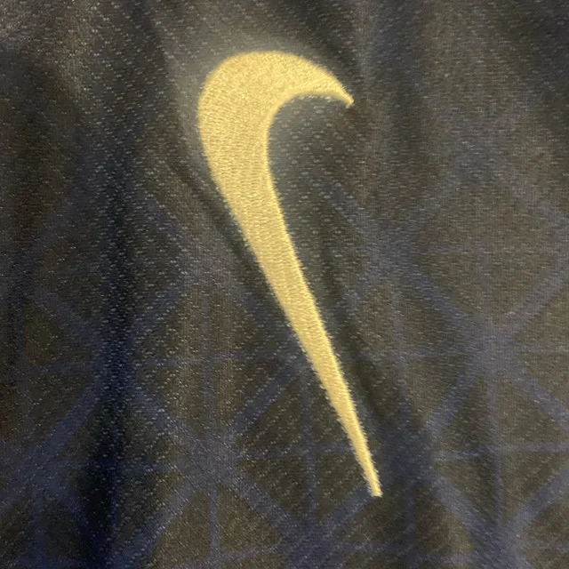 PSG home 25/26 d.doue image indicator(3)