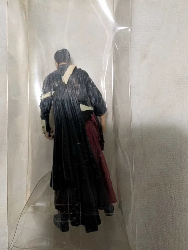 Mandalorian Helicopter & Kuiil Figure image indicator(5)