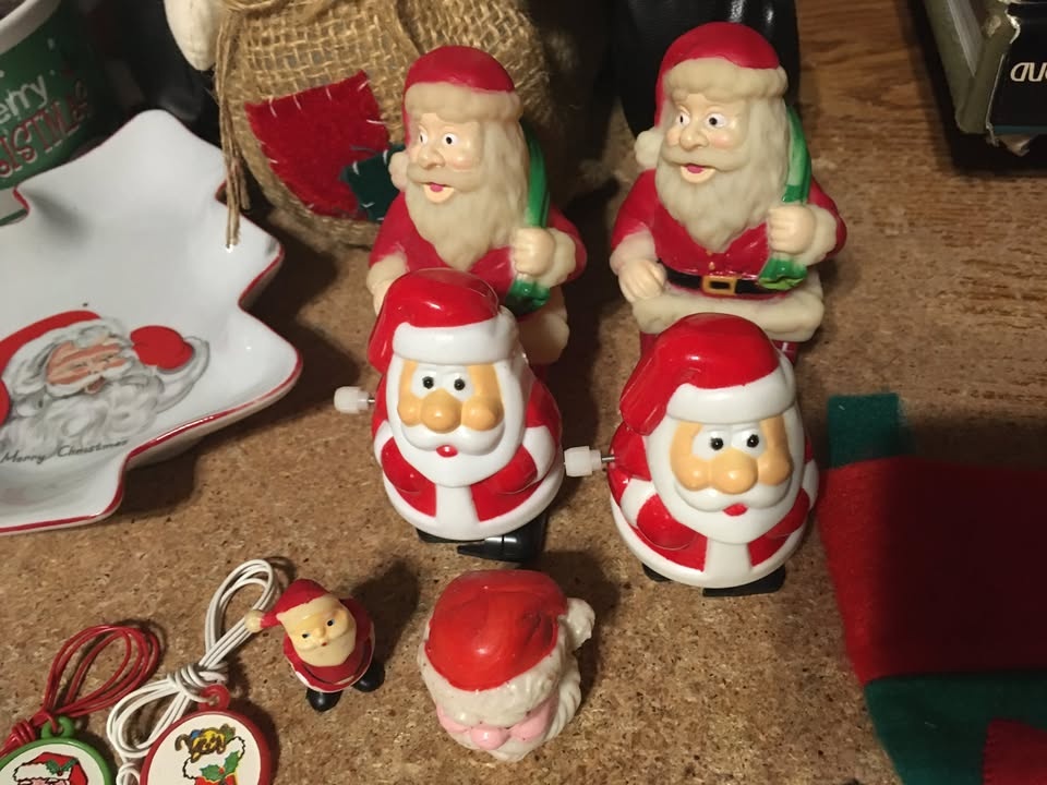 CHRISTMAS SANTA CLAUS LOT PLUSH WIND UP TOYS CHIMNEY - photo 2