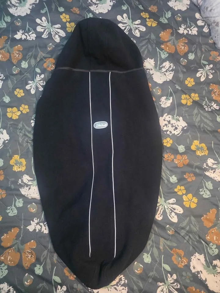Baby Bjorn Navy Fleece Baby Carrier Cover image indicator(4)