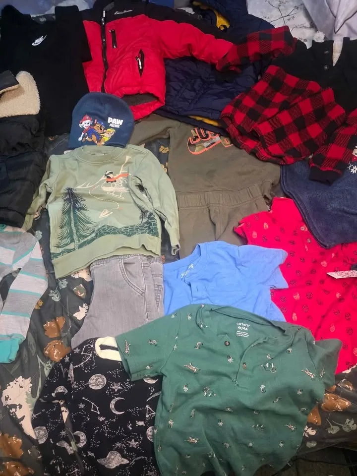 Bundle boys winter clothes 3t and 4t image indicator(3)