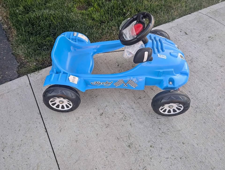 NEW- Kids Pedal car- Pilsan Herby