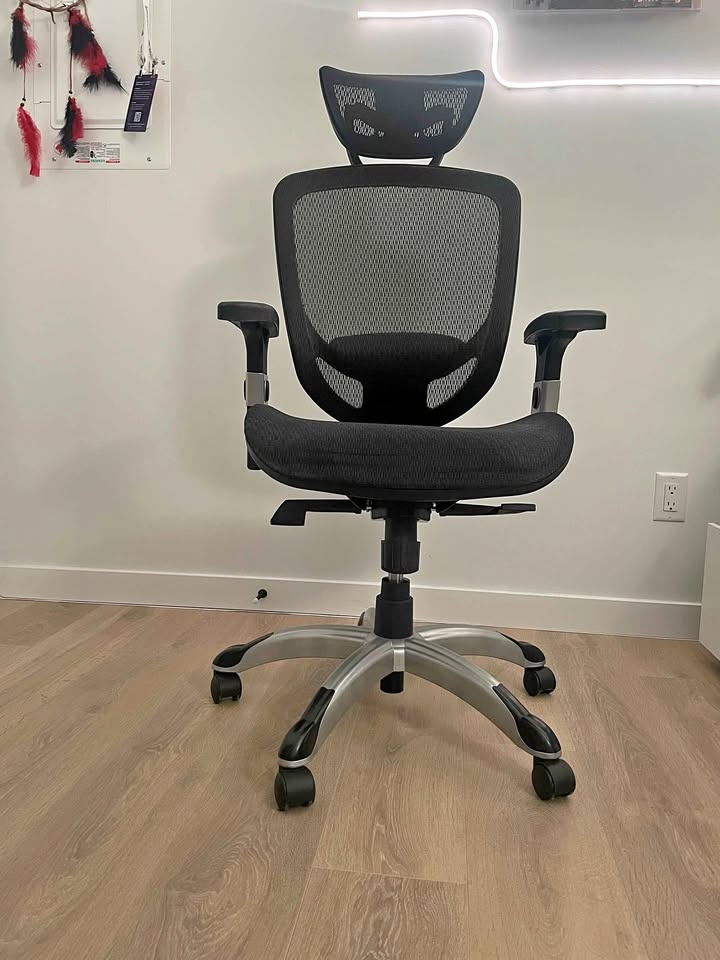 Staples Hyken Chair