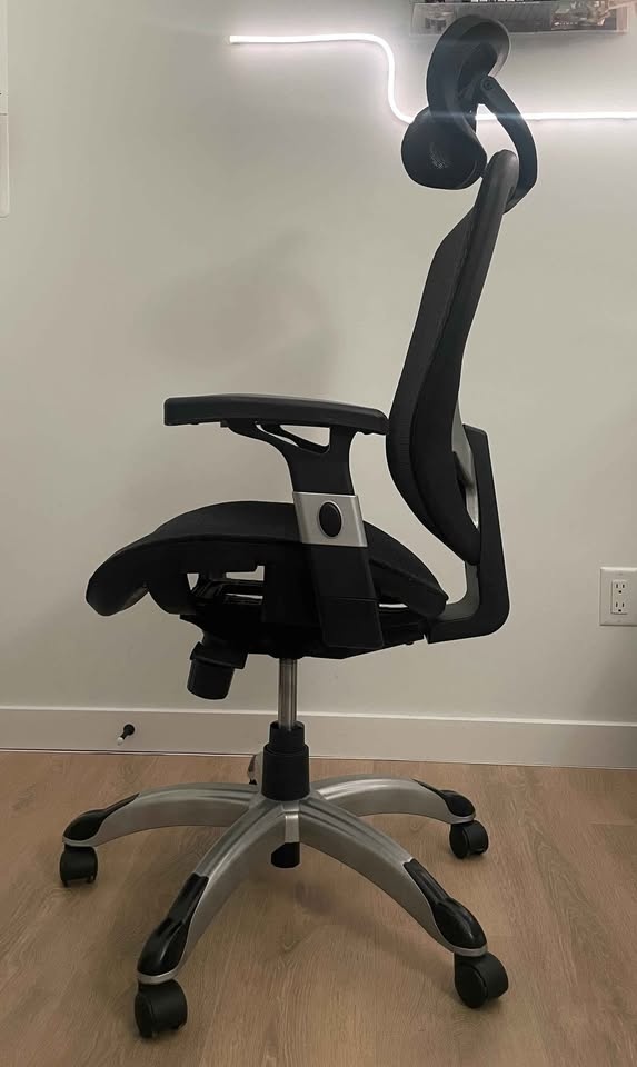 Staples Hyken Chair - photo 4