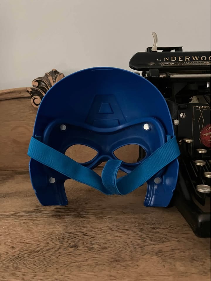 Marvel Captain America Mask Plastic Halloween Adjustable - photo 2