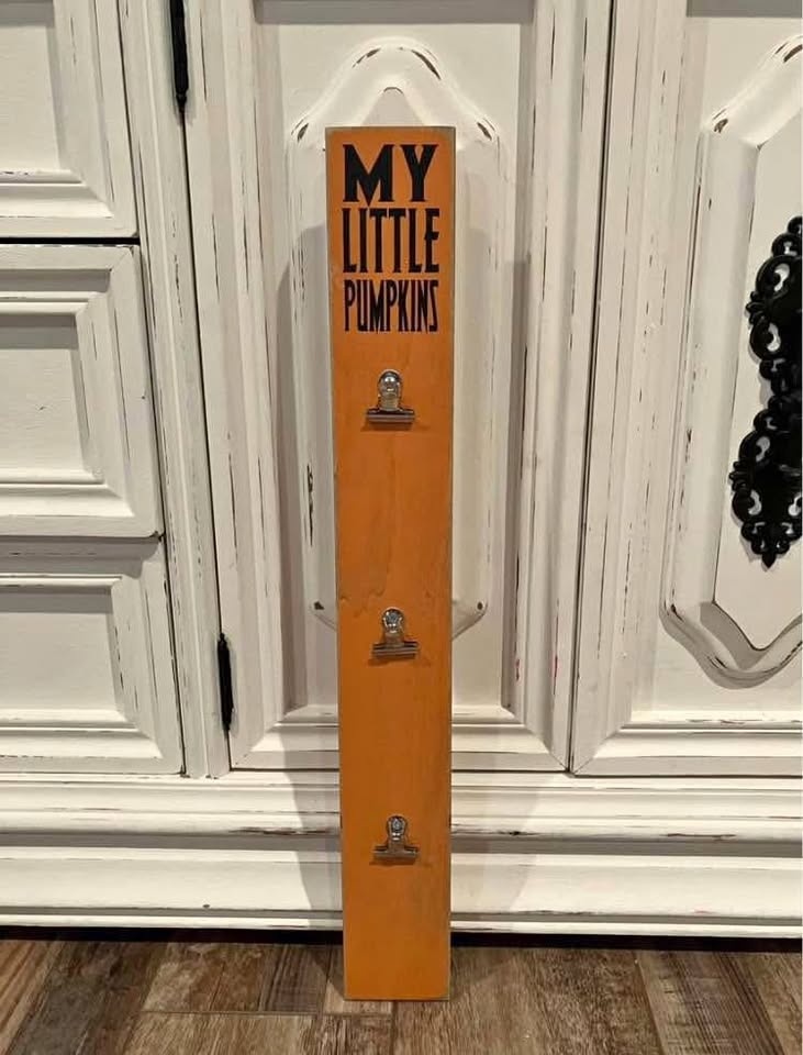 Halloween pumpkins wall photo hanger