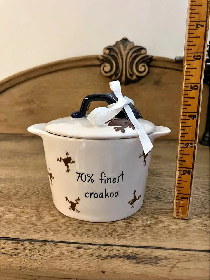 Harry Potter 70% Croakoa Mini Crock Chocolate Frogs