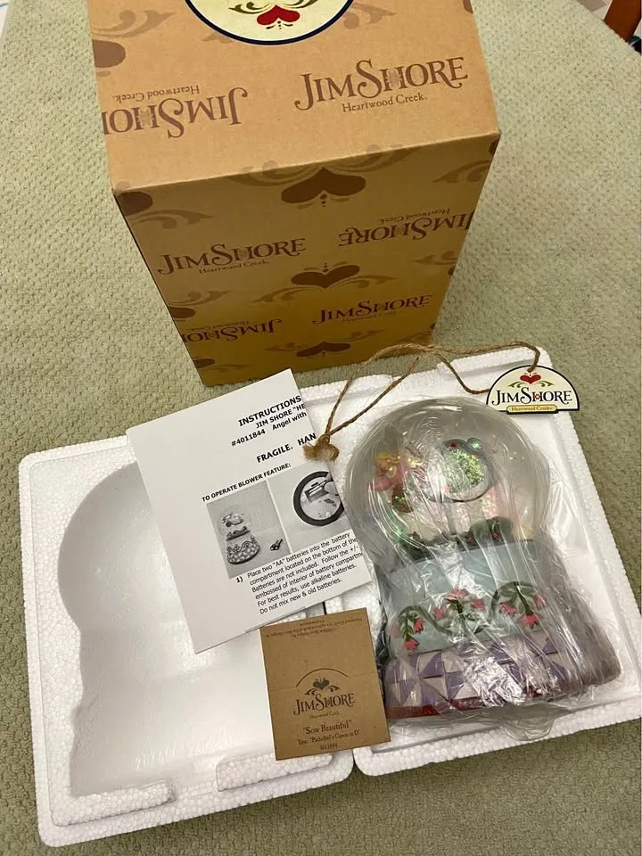 Jim Shore Angel Musical Glitter Water Globe. New!