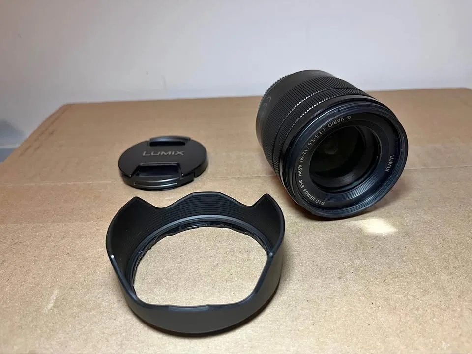 Lumix 12-60mm f/3.5-5.6