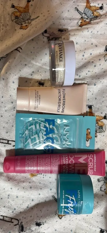 Women’s face beauty bundle skincare