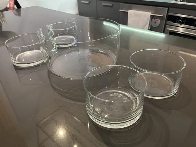 Glass Serving Bowl Set image indicator(2)