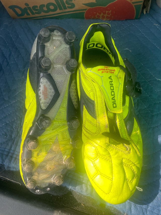 Diadora Soccer Shoes - photo 2