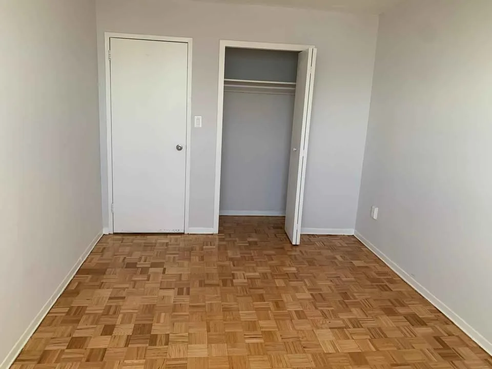 Private room for rent image indicator(4)