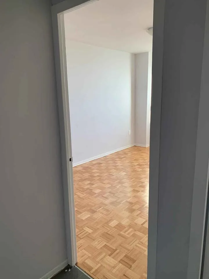 Private room for rent image indicator(6)