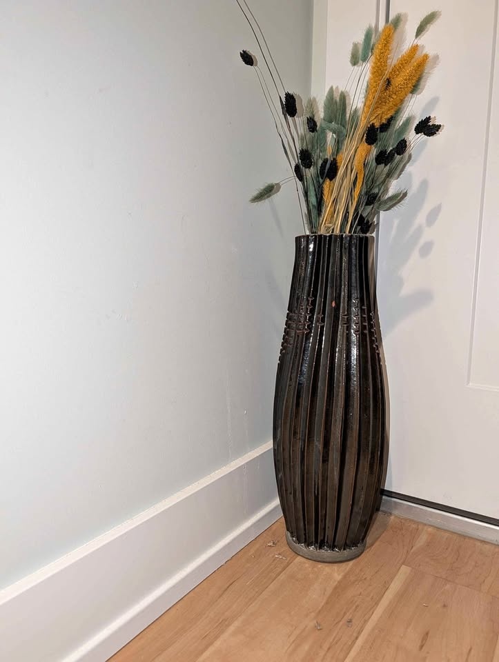 Tall west metallic ridged vase