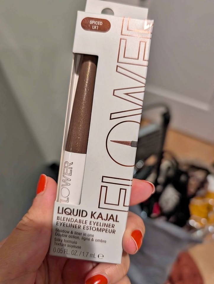 Brand new liquid eyeliner flower liquid kajal