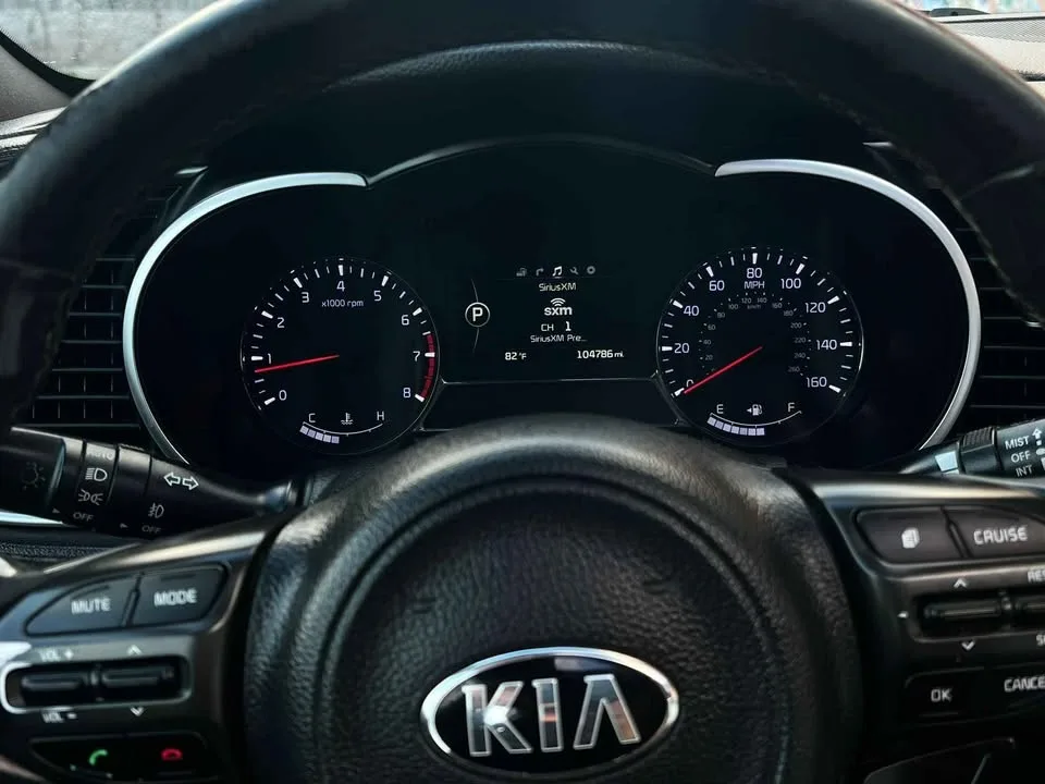 2015 Kia Optima image indicator(9)