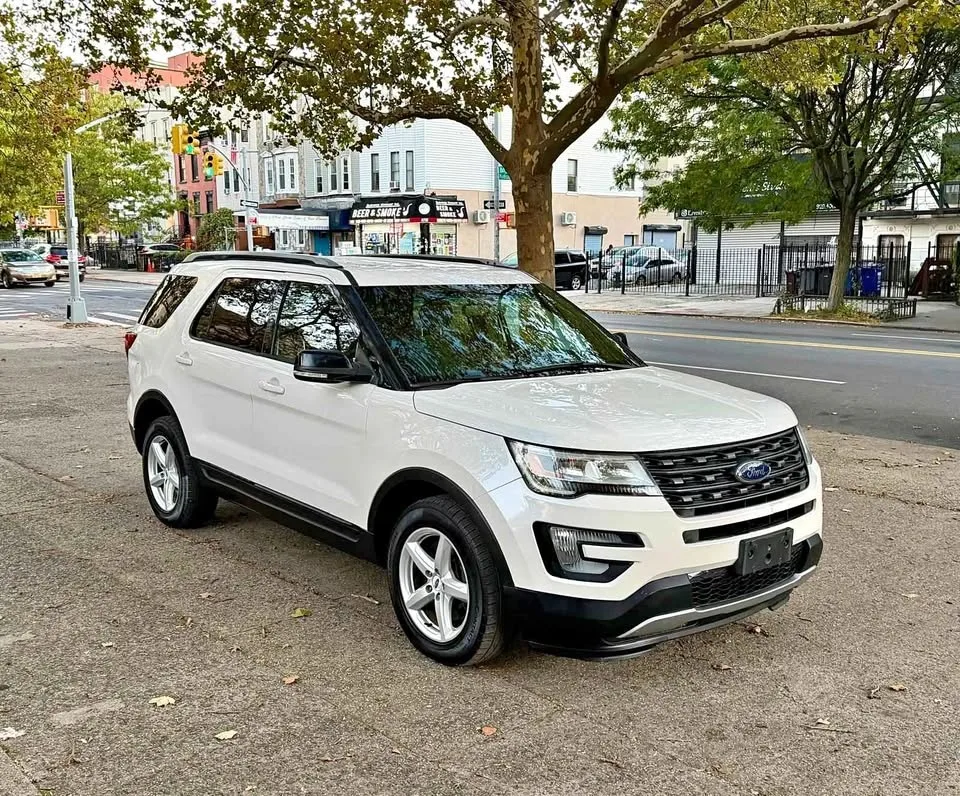 2016 Ford Explorer · XLT Sport SUV 4D