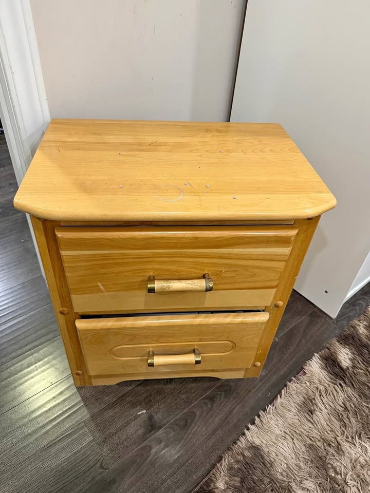 Night stand