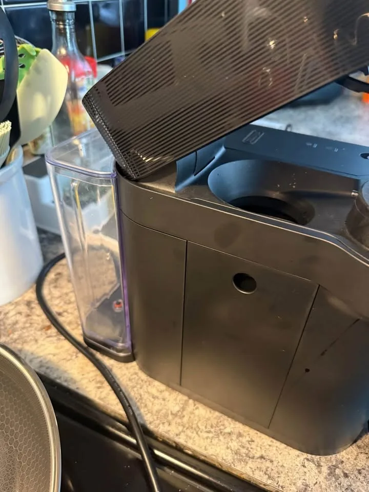 Nespresso vertuo lattissima just back from Nespresso repair it w image indicator(5)