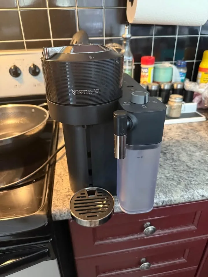 Nespresso vertuo lattissima just back from Nespresso repair it w image indicator(6)