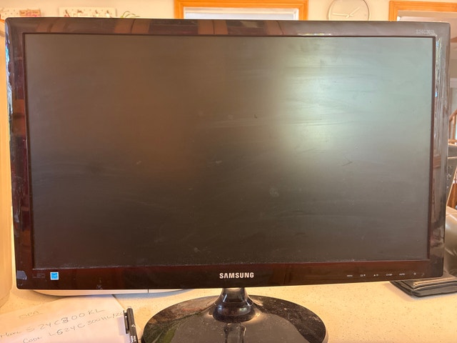 Samsung 23.6 inch LED* Monitor Series 3 (S24C300HL) - photo 4
