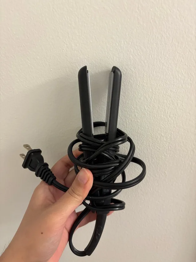 Small hair straightener for sale