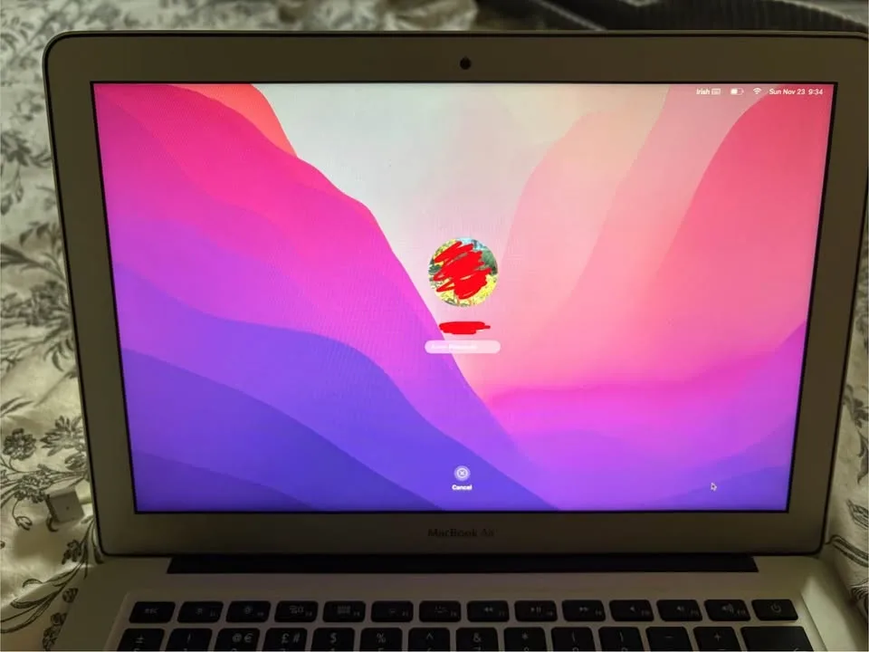 2017 Apple Macbook Air - Must go ASAP image indicator(4)