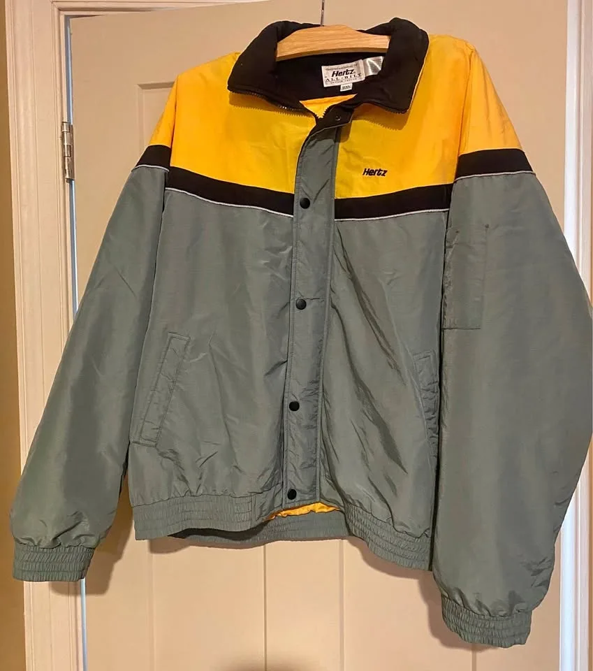 Men’s 2XL Hertz winter coat w zip out lining