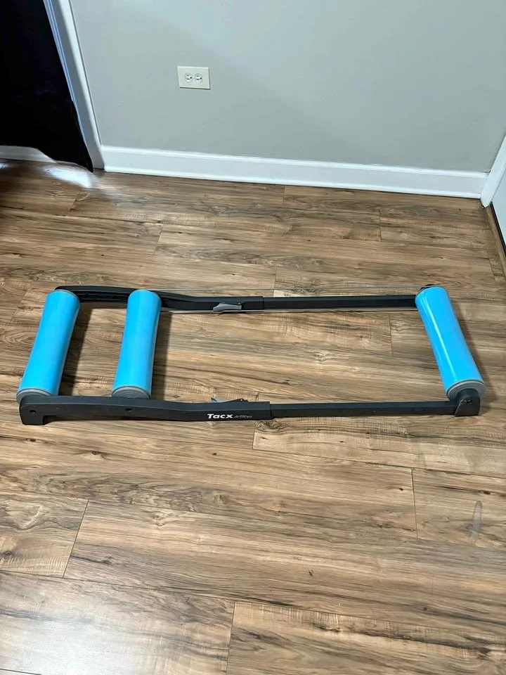 Tacx Antares Basic Trainer like new, small detail