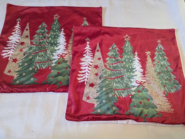 Christmas Throw Pillows - photo 4