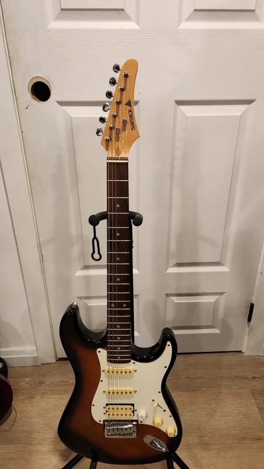 $250 Samick HSS Strat Electric Guitar - Sunburst image indicator(2)