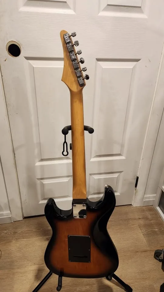$250 Samick HSS Strat Electric Guitar - Sunburst image indicator(6)