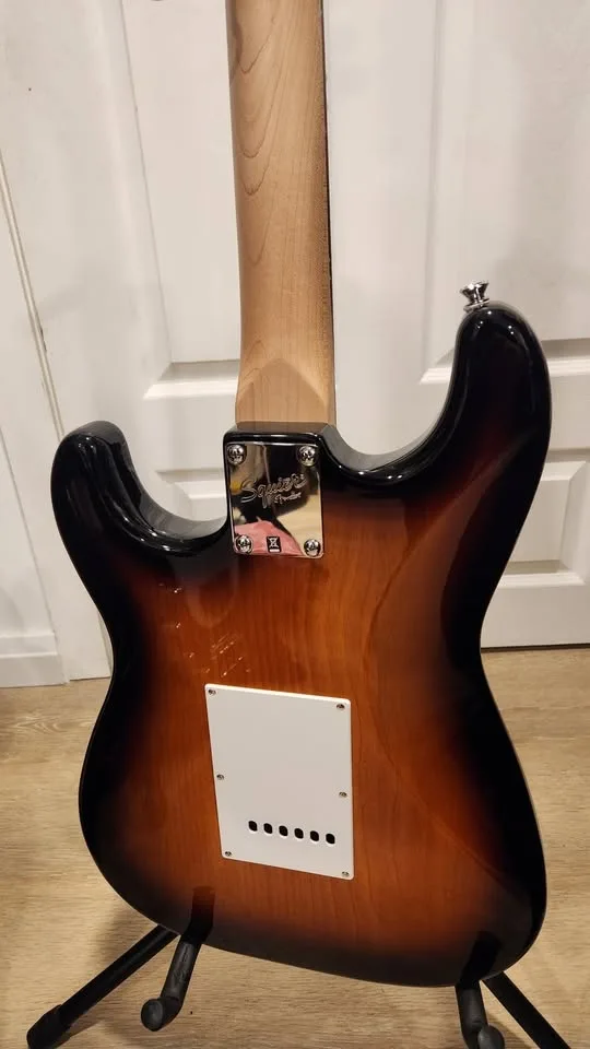 $250 Squier HSS Strat Electric Guitar - Sunburst image indicator(7)