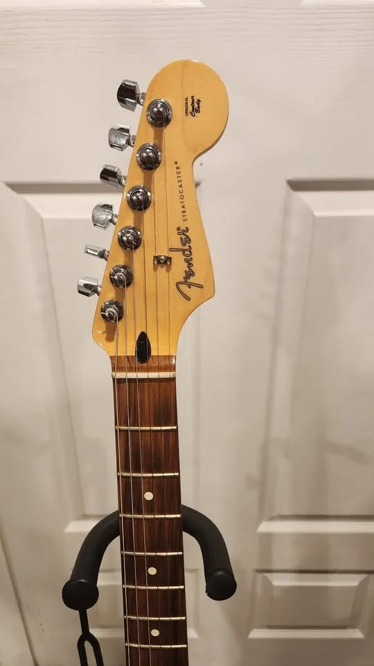 $900 Fender Stratocaster HSS - Player Series - Polar White image indicator(4)