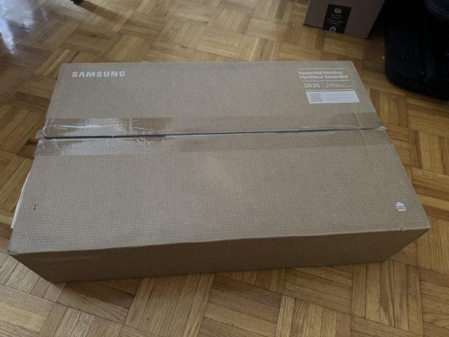 Samsung 24” LED Monitor 75Hz - Great Condition - photo 3