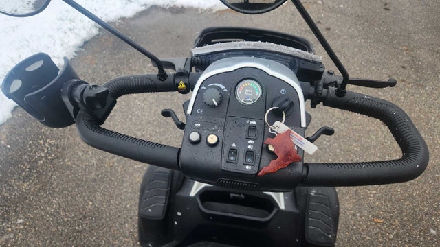 Pride Pursuit XL Scooter - Like New - photo 2