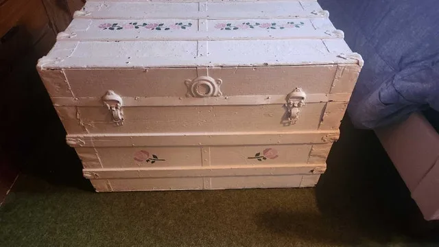 Antique Trunk needs lots of work. Make offer
