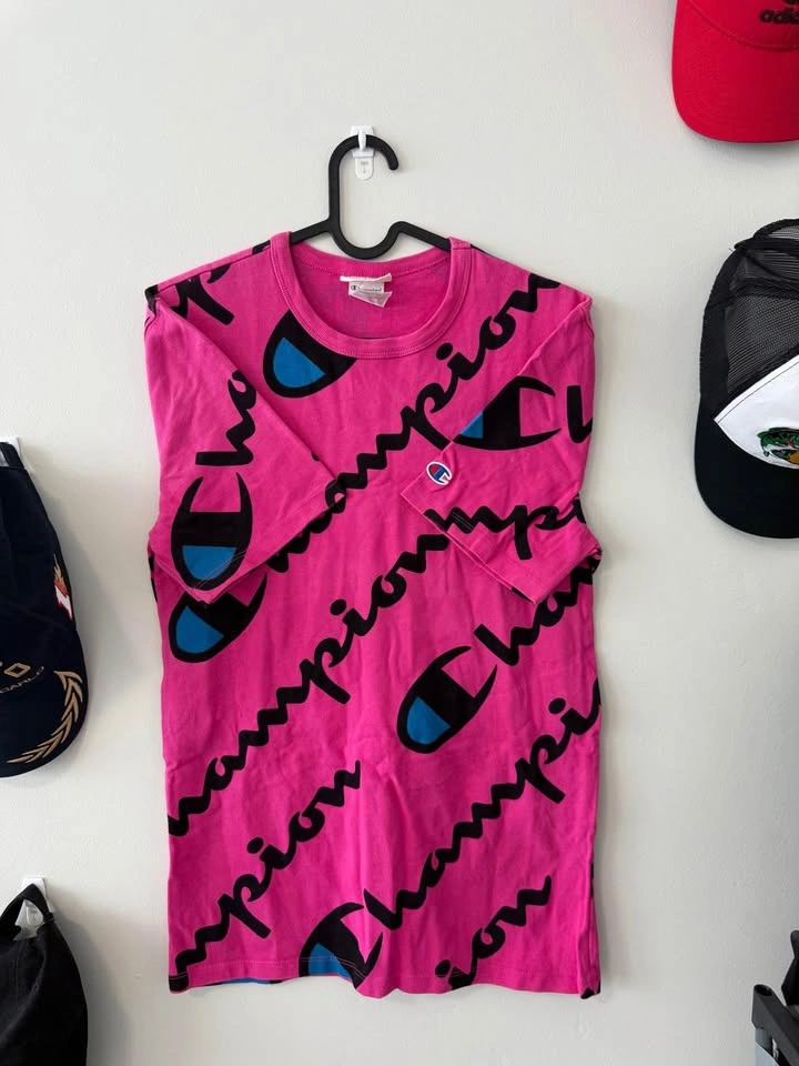 Champion T Shirt Small Size - photo 2