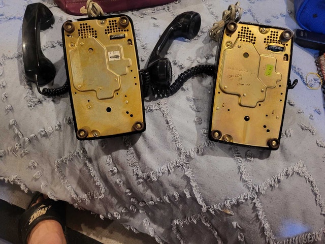 2 Vintage Rotary Telephones for Sale - photo 2