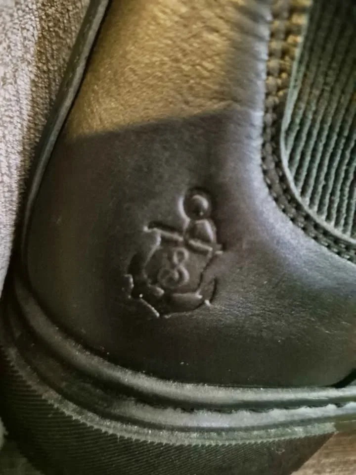 Chelsea Boots image indicator(2)