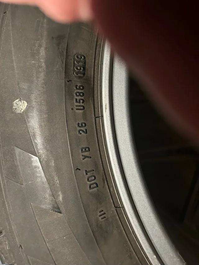 $1400 - Winter snow Pirelli Tires for Audi Q7 with RIMS image indicator(5)