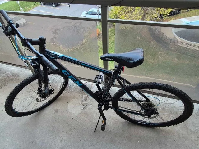 CCM 26" mountain bike (price negotiable) image indicator(2)