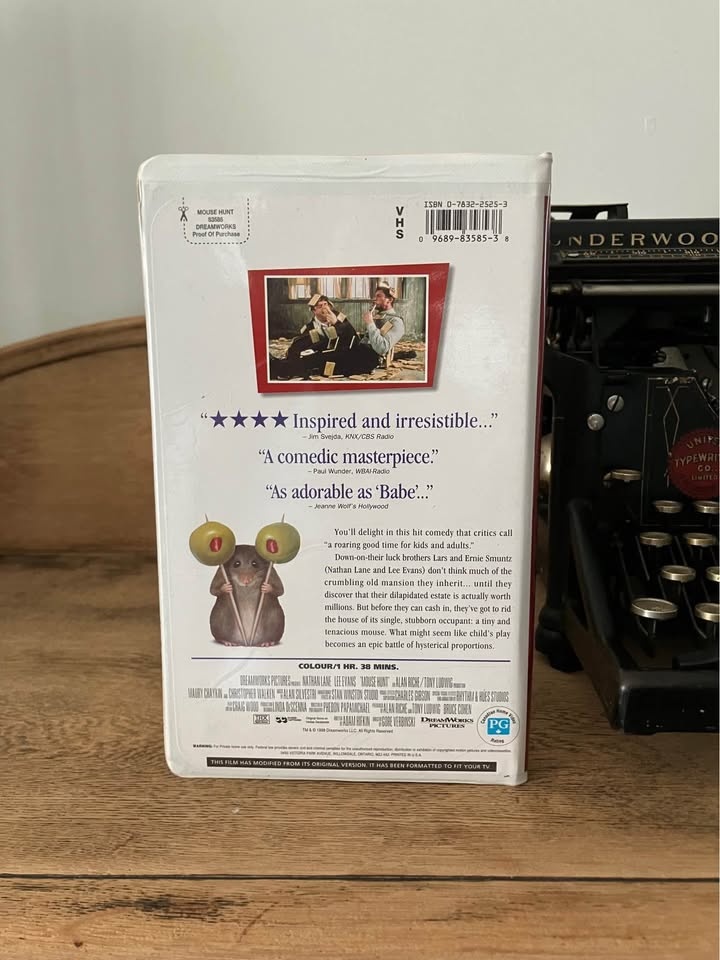 Mouse Hunt (VHS, 1998, Clamshell) - photo 2